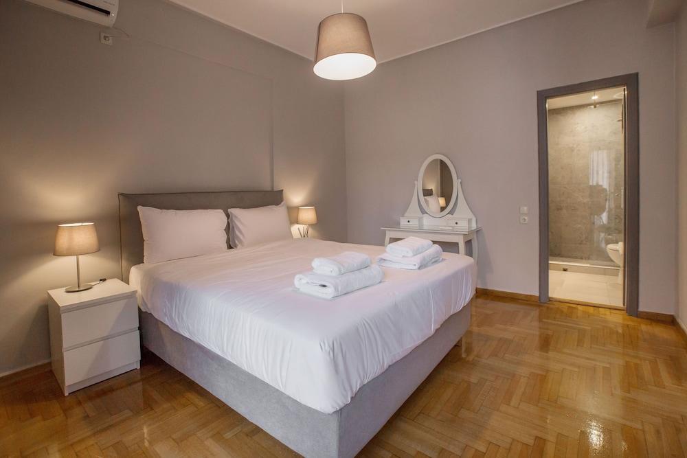 Cozy Apartment In Syntagma-Plaka By Ghh 雅典 外观 照片